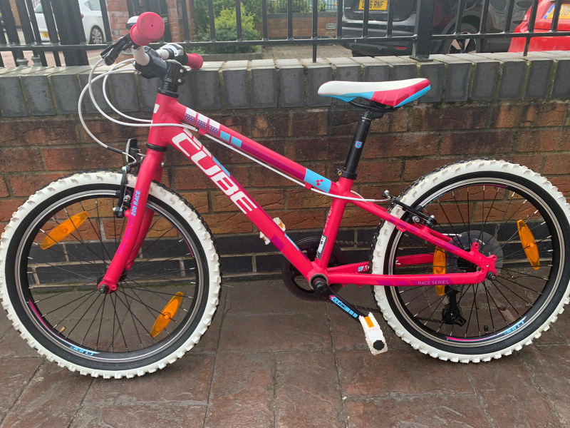 cube kid 200 mountain bike